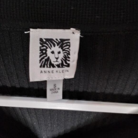 Anne Klein Ribbed Knit Collared Sweater Gold Button Black Women’s Small - Picture 3 of 6